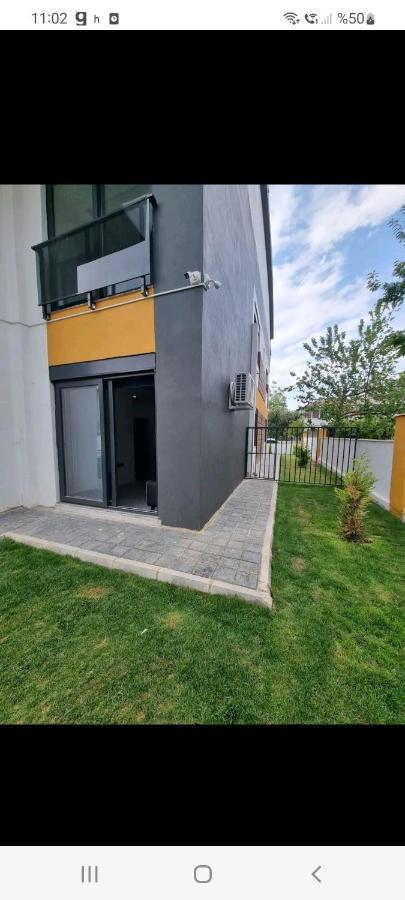 Aloha Airport Guest Home Altinkum  Exterior foto